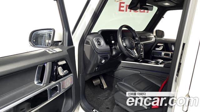 Mercedes-Benz G-Class 2023 — Photo 1/20