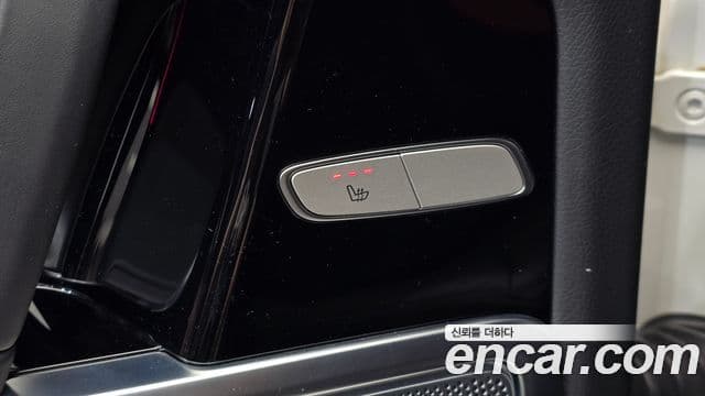 Mercedes-Benz G-Class 2023 — Photo 18/20