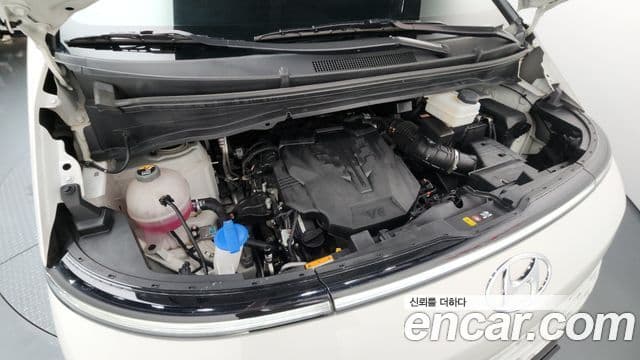 Hyundai Staria 2024 — Фото 6/20