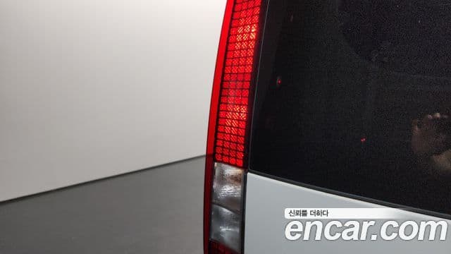 Hyundai Staria 2024 — Photo 24/33