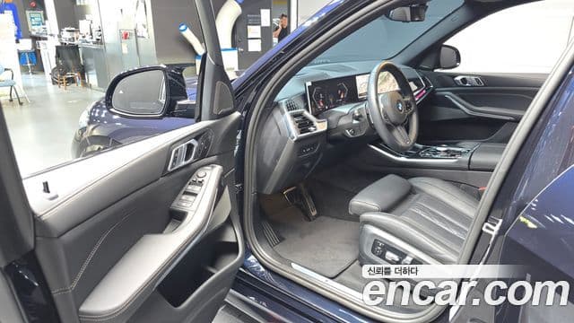 BMW X5 2025 — Фото 10/20