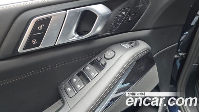 BMW X5 2025 — Фото 18/20