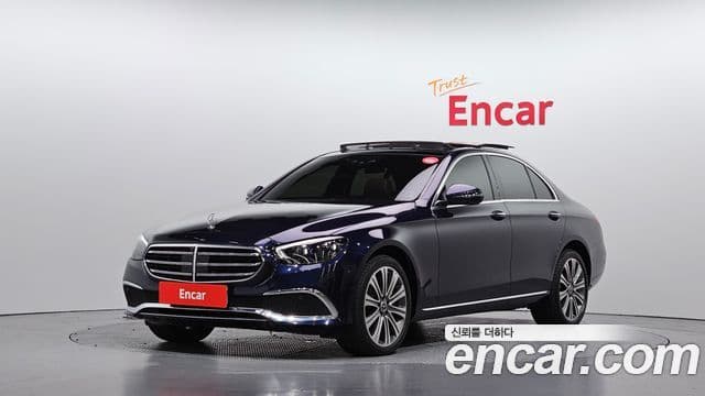 Mercedes-Benz E-Class 2023 — Фото 10/20