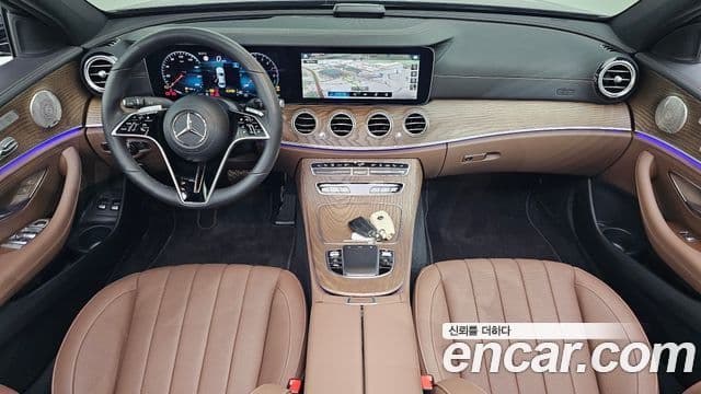 Mercedes-Benz E-Class 2023 — Фото 6/20