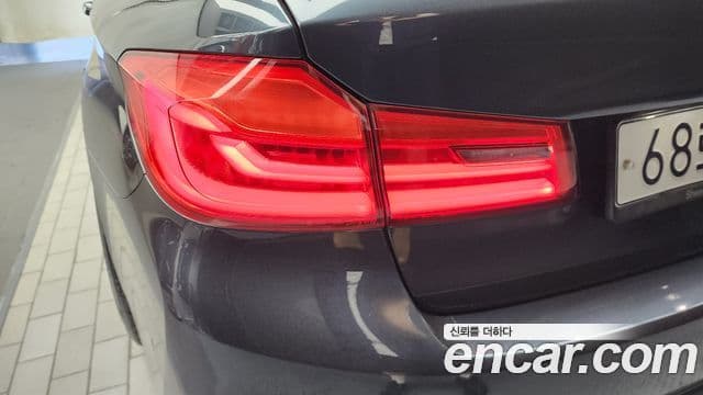 BMW M5 2018 — Şəkil 5/32