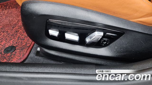 BMW M5 2018 — Şəkil 15/32