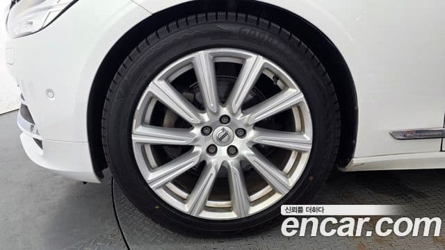 Volvo S90 2020 — Photo 12/20