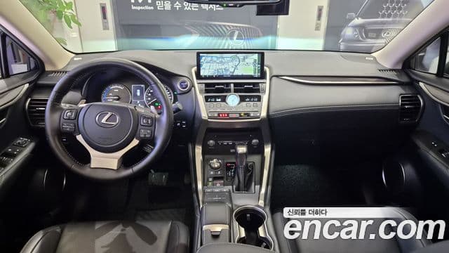 Lexus NX300h 2021 — Фото 10/20