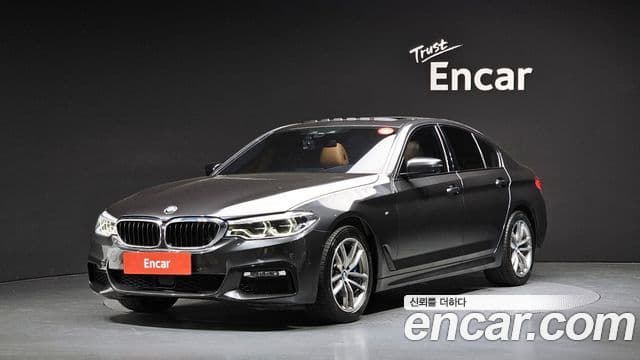BMW 5 Series 2018 — Фото 1/20