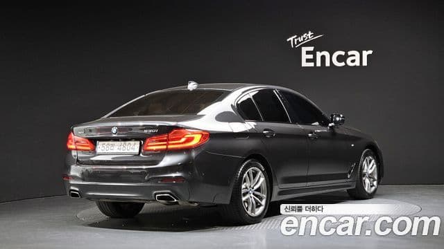 BMW 5 Series 2018 — Фото 2/20