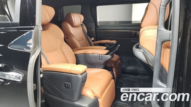 Toyota Alphard 2024 — Фото 11/20