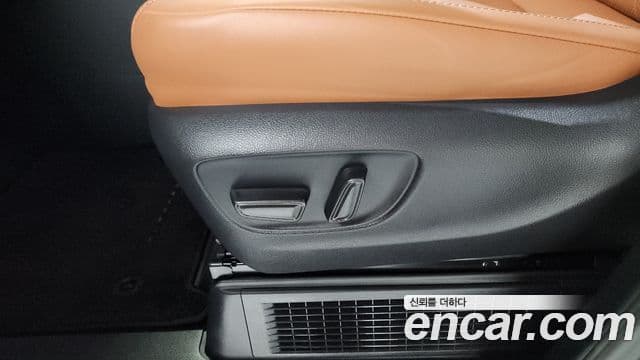 Toyota Alphard 2024 — Photo 17/40