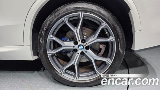 BMW X5 2023 — Photo 26/34