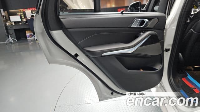 BMW X5 2023 — Photo 7/34