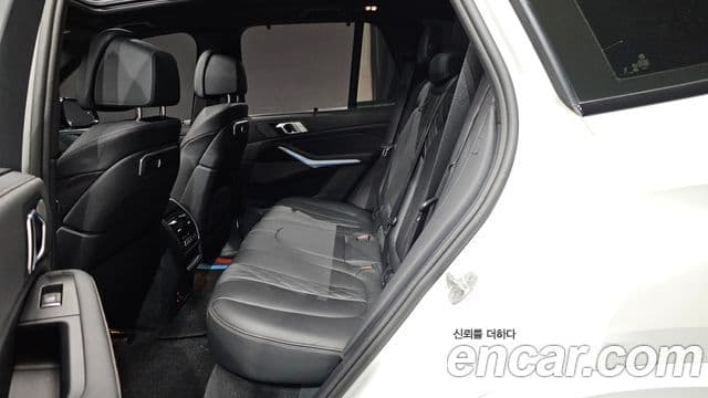 BMW X5 2023 — Photo 31/34