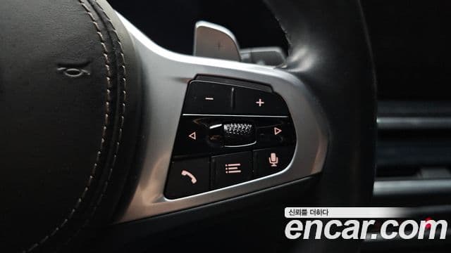 BMW X5 2023 — Photo 11/34