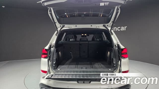 BMW X5 2023 — Photo 16/34