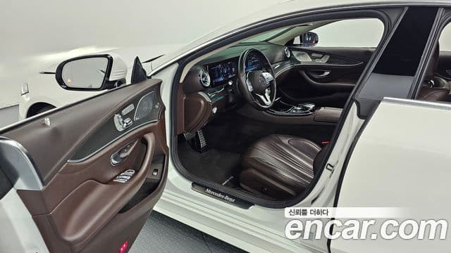 Mercedes-Benz CLS-Class 2019 — Фото 10/20