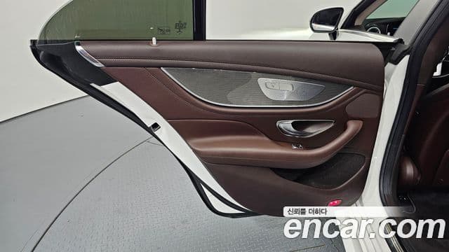 Mercedes-Benz CLS-Class 2019 — Photo 29/34