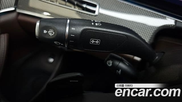 Mercedes-Benz CLS-Class 2019 — Photo 17/34