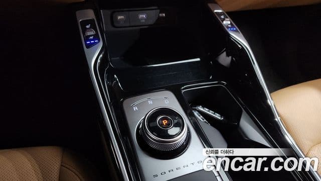 Kia Sorento 2022 — Şəkil 16/20