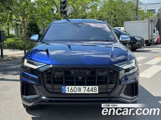 Audi SQ8 2021 — Photo 8/20
