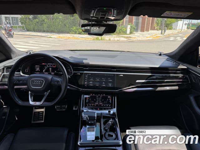 Audi SQ8 2021 — Photo 1/20
