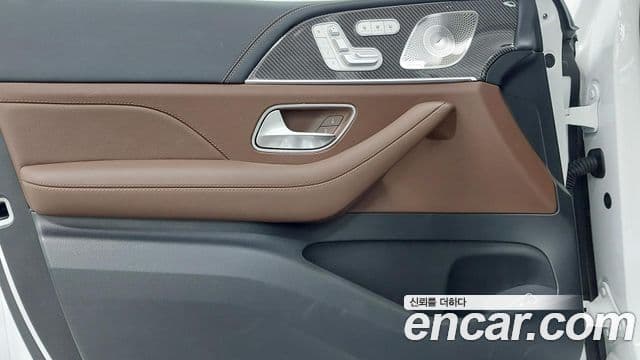 Mercedes-Benz GLE-Class 2025 — Фото 15/17