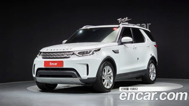 Land Rover Discovery 5 2018 — Photo 35/36