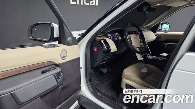 Land Rover Discovery 5 2018 — Photo 36/36