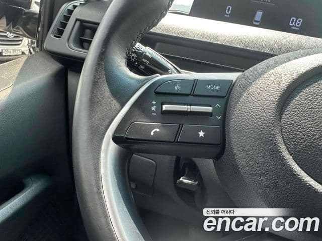 Hyundai Staria 2025 — Фото 14/18