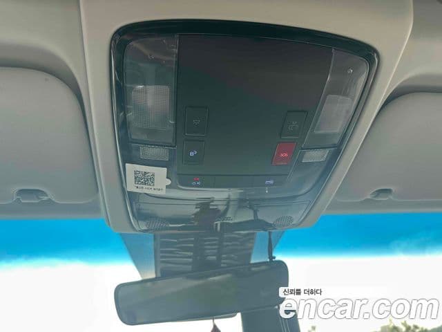 Hyundai Staria 2025 — Фото 16/18