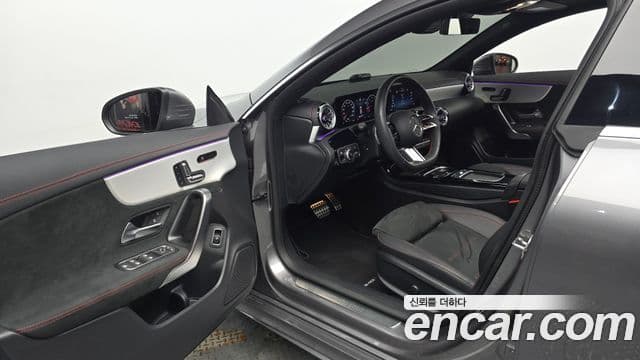 Mercedes-Benz CLA-Class 2024 — Фото 10/20