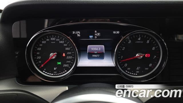Mercedes-Benz E-Class 2018 — ფოტო 7/30