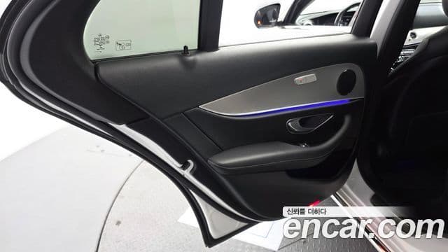 Mercedes-Benz E-Class 2018 — ფოტო 11/30