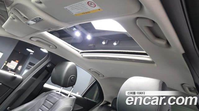 Mercedes-Benz E-Class 2018 — ფოტო 14/30