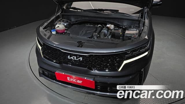 Kia Sorento 2023 — Фото 6/20