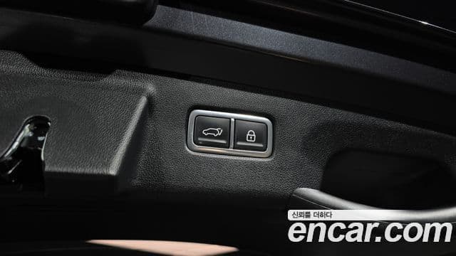 Kia Sorento 2023 — Фото 20/20
