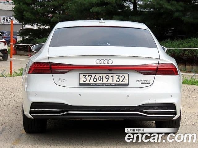 Audi A7 2020 — Photo 7/20