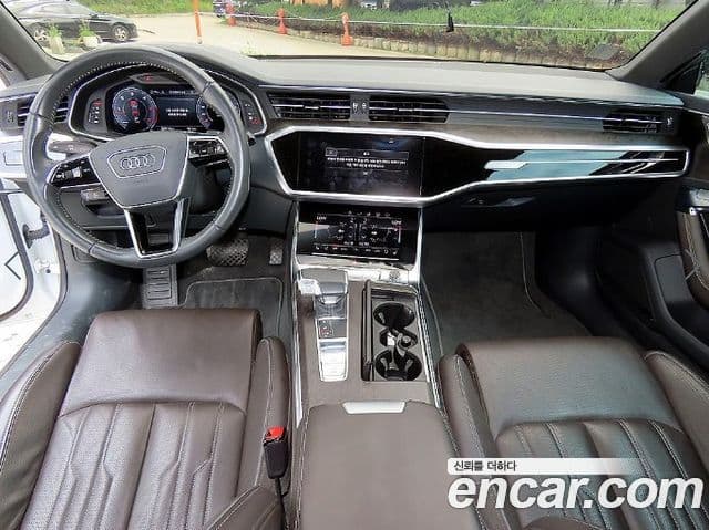 Audi A7 2020 — Photo 8/20