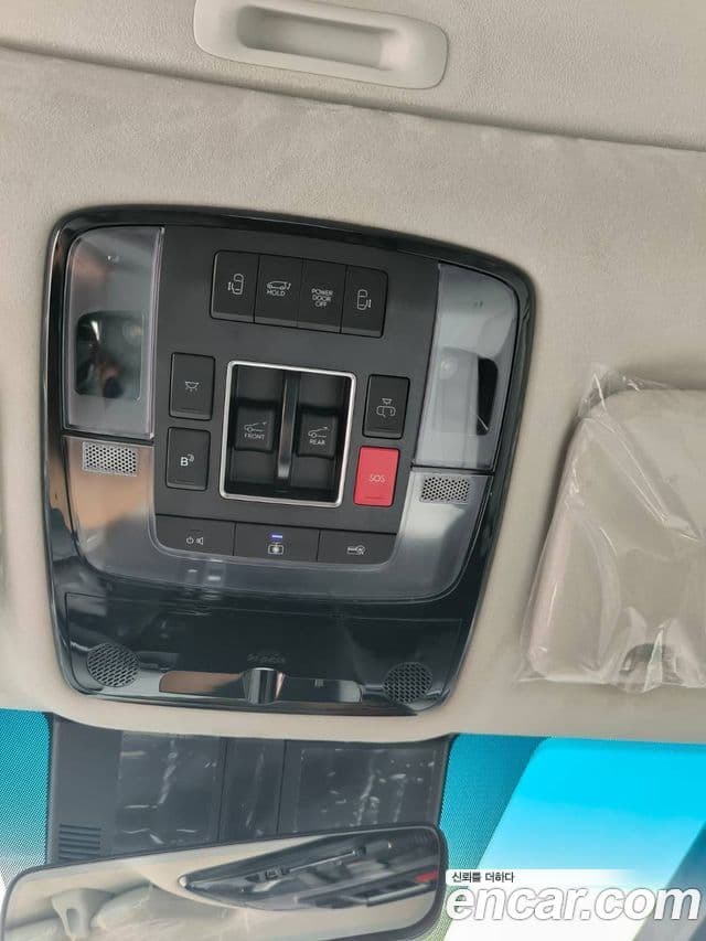 Hyundai Staria 2025 — Фото 14/14