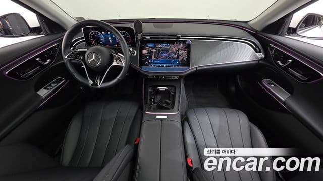 Mercedes-Benz E-Class 2024 — Фото 7/20