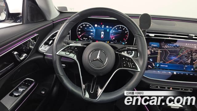 Mercedes-Benz E-Class 2024 — Фото 12/20
