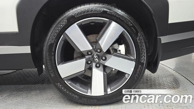 Hyundai Santa Fe 2025 — Şəkil 32/33