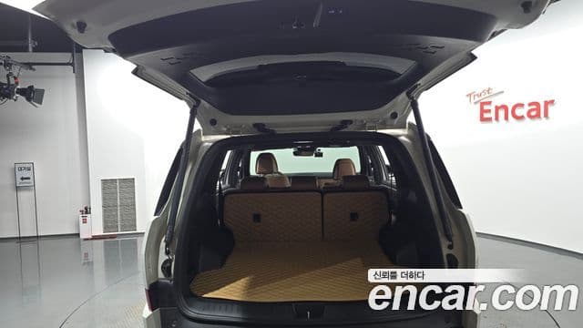 Hyundai Santa Fe 2025 — Şəkil 8/33