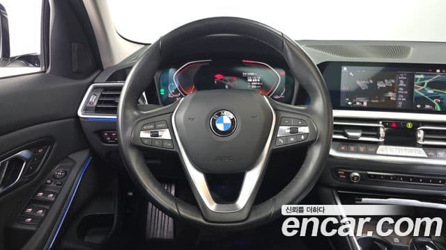 BMW 3 Series 2019 — Фото 13/20