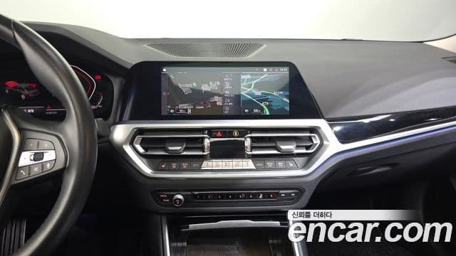 BMW 3 Series 2019 — Фото 14/20