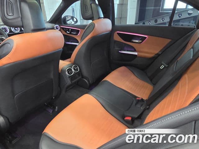 Mercedes-Benz C-Class 2025 — Фото 11/15