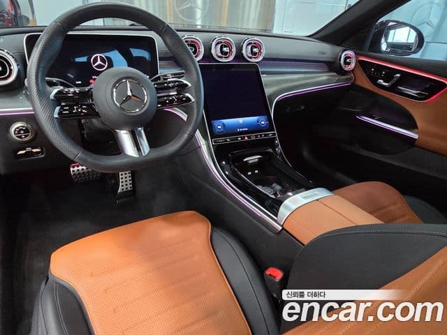 Mercedes-Benz C-Class 2025 — Фото 12/15