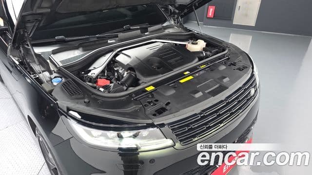 Land Rover Range Rover Sport 2024 — Photo 19/20